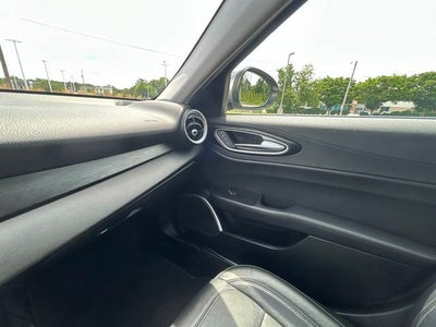 2018 Alfa Romeo Giulia Base