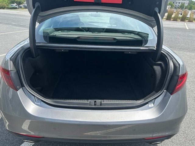 2018 Alfa Romeo Giulia Base