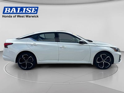 2023 Nissan Altima 2.5 SR Premium