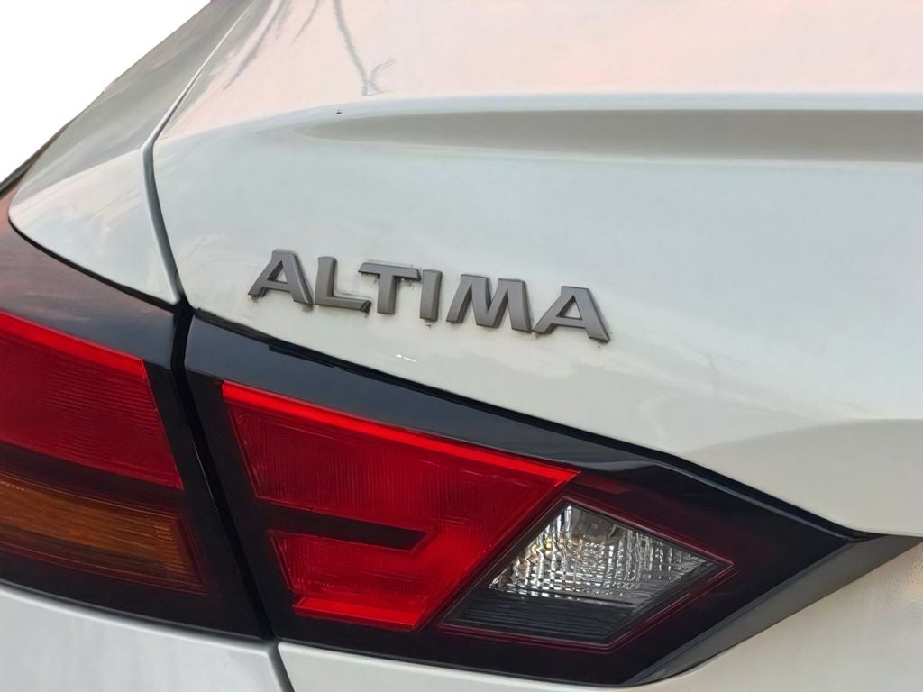 2023 Nissan Altima 2.5 SR Premium
