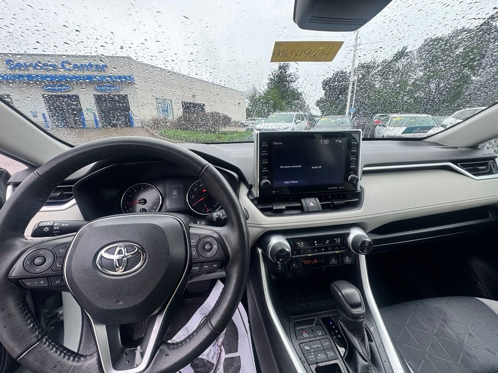 2022 Toyota RAV4 XLE