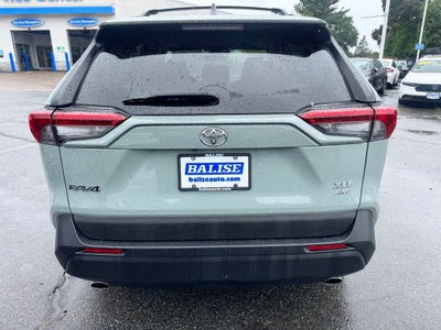 2022 Toyota RAV4 XLE