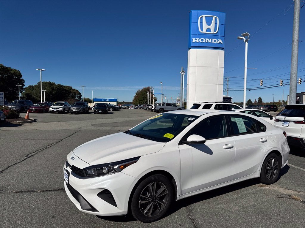 2024 Kia Forte LXS