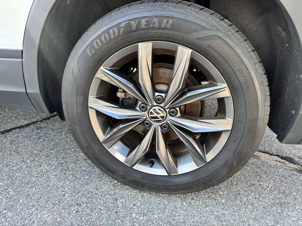 2023 Volkswagen Tiguan 2.0T SE