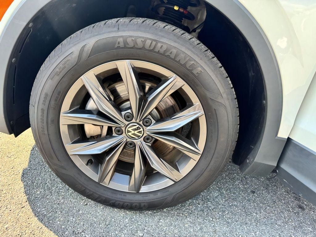 2023 Volkswagen Tiguan 2.0T SE