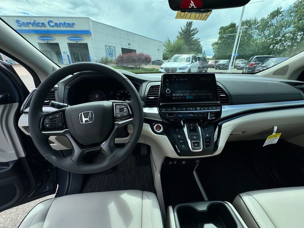 2026 Honda Odyssey Touring - Photo 14