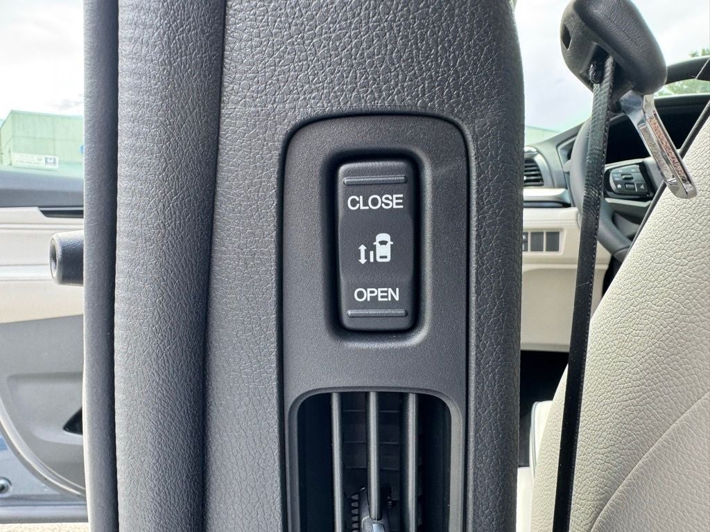 2026 Honda Odyssey Touring - Photo 23