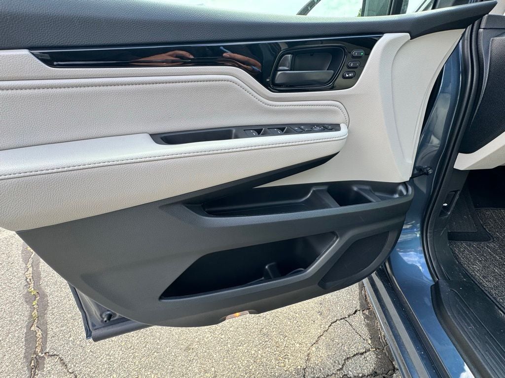 2026 Honda Odyssey Touring - Photo 25