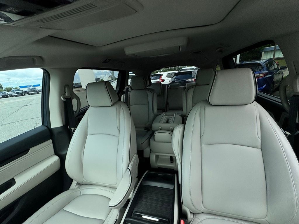 2026 Honda Odyssey Touring - Photo 9