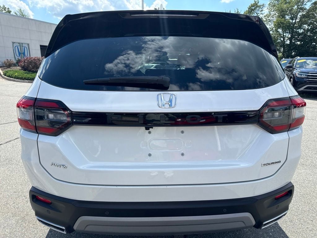 2025 Honda Pilot Touring
