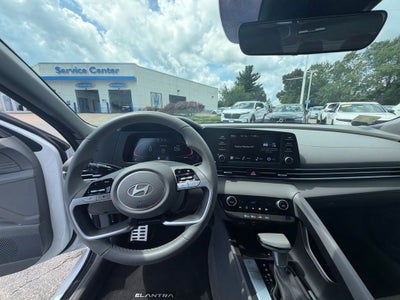 2025 Hyundai Elantra SEL Sport