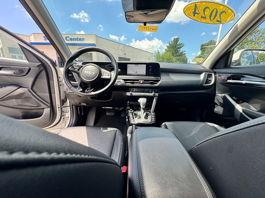2024 Kia Seltos EX