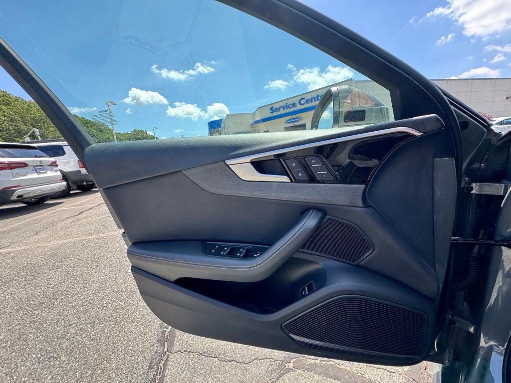 2023 Audi A4 45 S line Premium Plus quattro