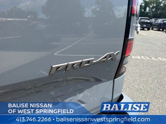 2023 Nissan Frontier PRO-4X Pro Convience with Teck Package