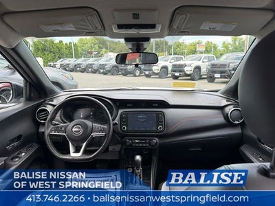 2023 Nissan Kicks SR