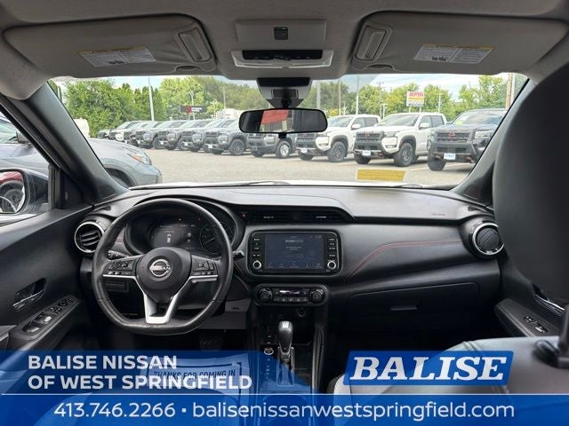 2023 Nissan Kicks SR