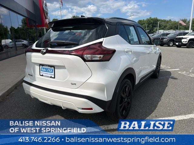2023 Nissan Kicks SR