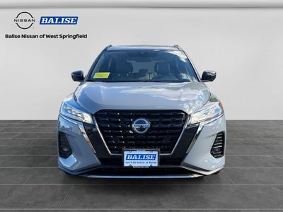 2021 Nissan Kicks SR