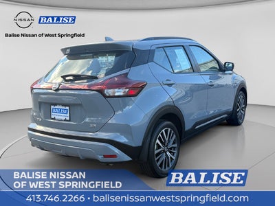 2021 Nissan Kicks SR