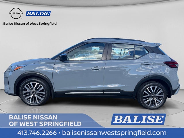 2021 Nissan Kicks SR