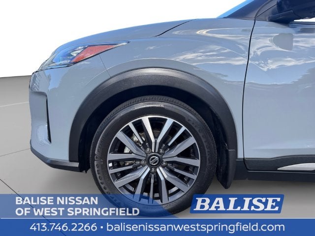 2021 Nissan Kicks SR