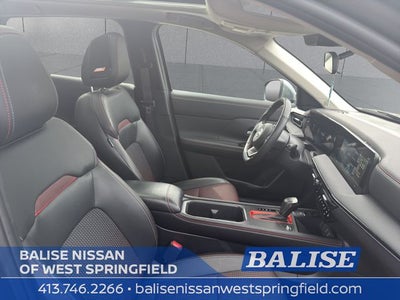 2025 Nissan Kicks SR