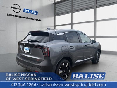 2025 Nissan Kicks SR