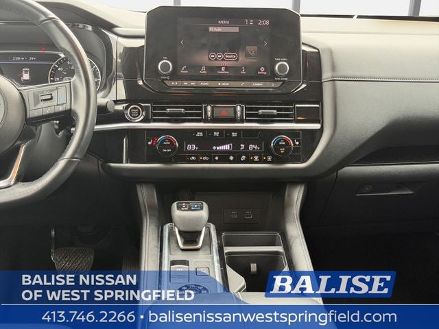 2022 Nissan Pathfinder SV