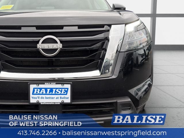 2024 Nissan Pathfinder SV