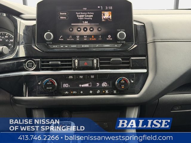 2024 Nissan Pathfinder SV
