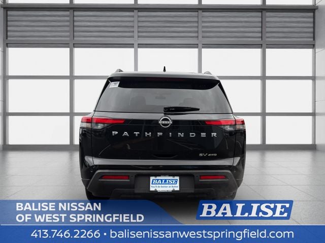 2024 Nissan Pathfinder SV