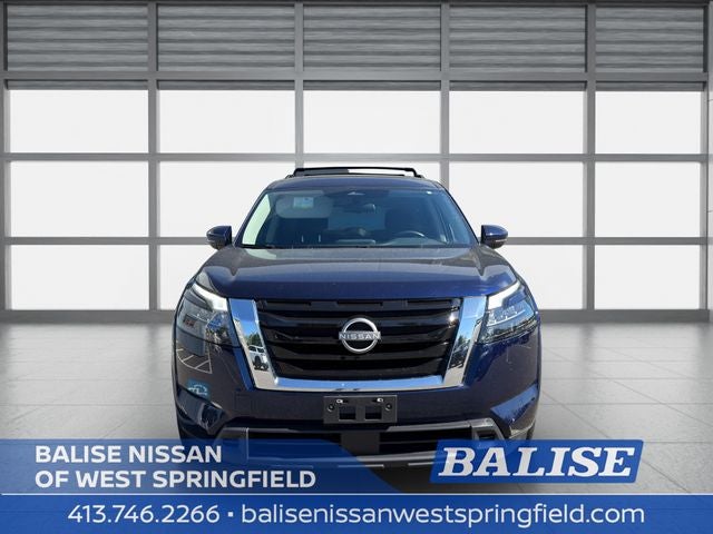 2023 Nissan Pathfinder SV