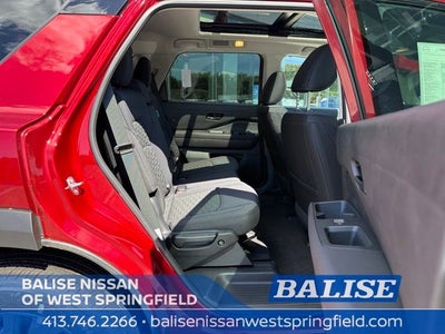 2026 Nissan Pathfinder SV
