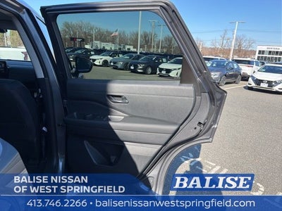 2026 Nissan Pathfinder SV