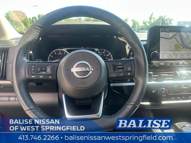 2025 Nissan Pathfinder SL