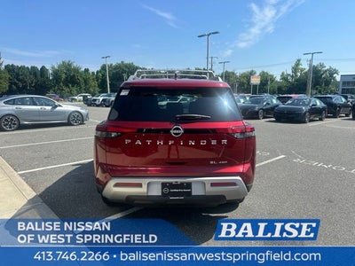 2025 Nissan Pathfinder SL
