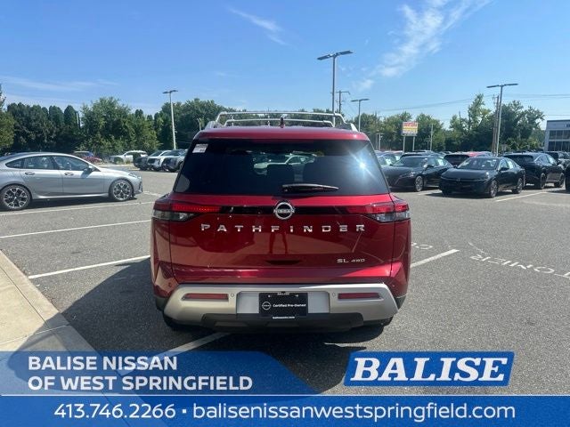 2025 Nissan Pathfinder SL