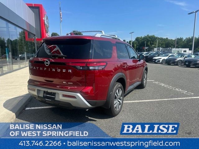 2025 Nissan Pathfinder SL