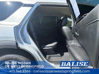 2023 Nissan Pathfinder SL