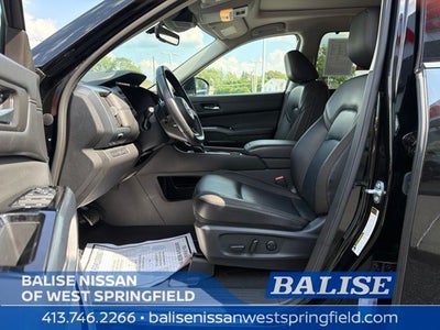 2025 Nissan Pathfinder SL