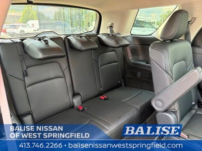 2025 Nissan Pathfinder SL