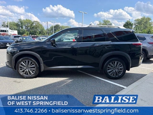 2025 Nissan Pathfinder SL