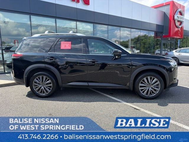 2025 Nissan Pathfinder SL