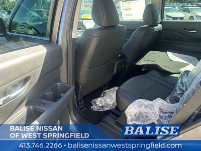 2026 Nissan Pathfinder SL