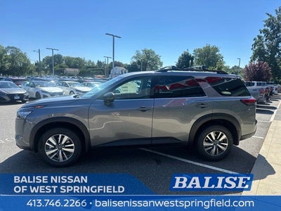 2026 Nissan Pathfinder SL