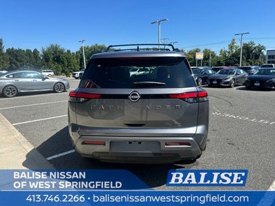 2026 Nissan Pathfinder SL