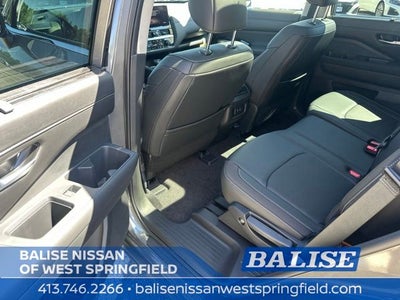 2026 Nissan Pathfinder SL