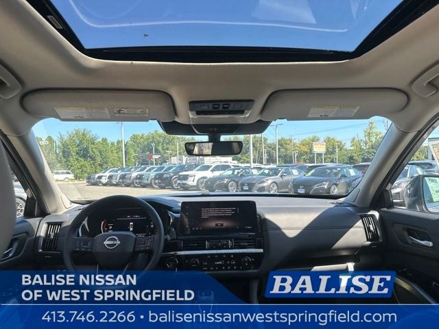 2026 Nissan Pathfinder SL
