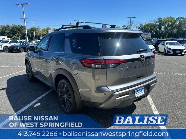 2026 Nissan Pathfinder SL