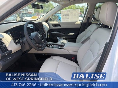 2026 Nissan Pathfinder SL